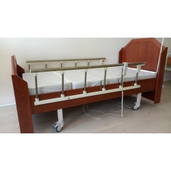 PY160 2 Motorlu Ahşap Ev Tipi Hasta Karyolsı + 4 Parçalı Yatak